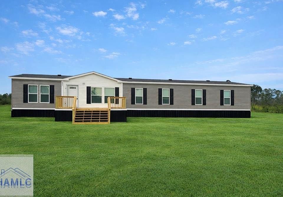 1st image of 5 Bradwell Dunham Rd