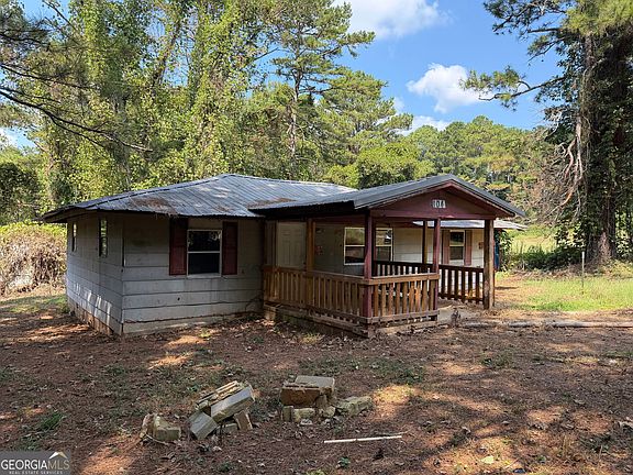 2nd image of 104 McCreery Rd