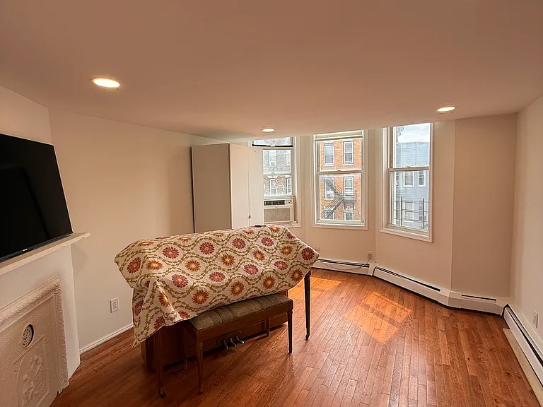 bedroom 2 facing street