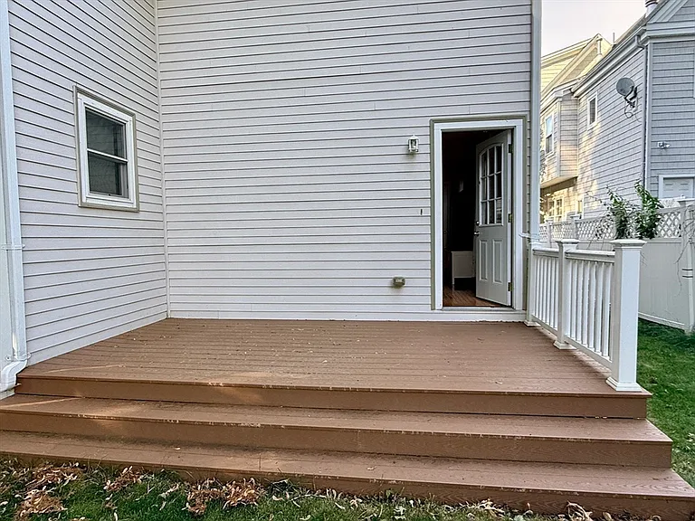 55 Monument St #2 — Photo 19