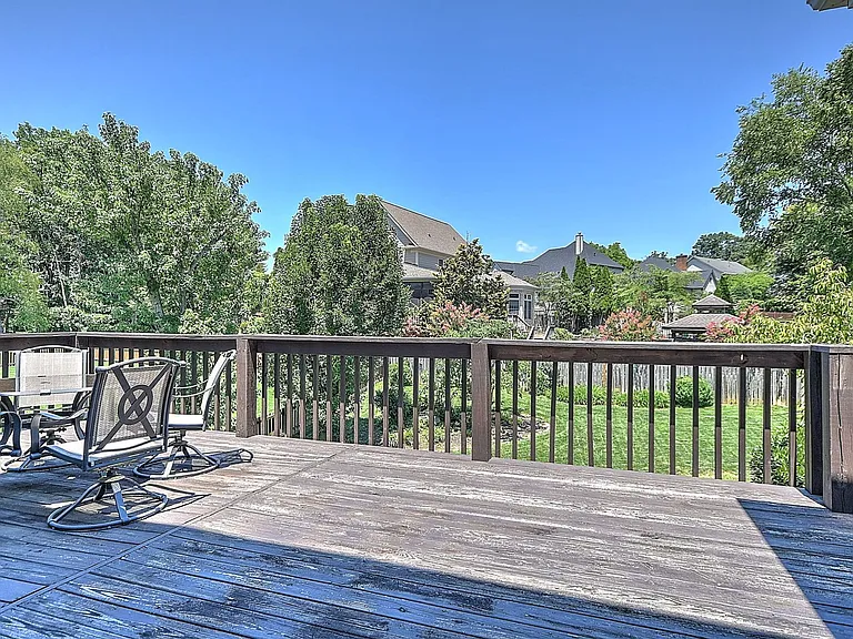 9 Wayland Ct — Photo 40