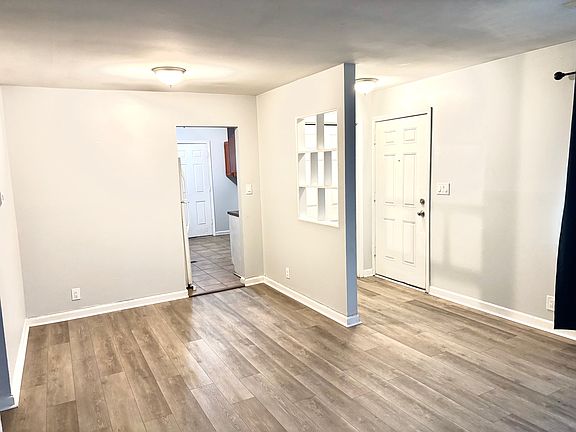 2nd image of 22011 Blackstone Ave