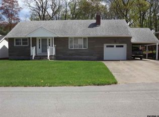 1008 Sandy Ln, Schenectady, NY 12303