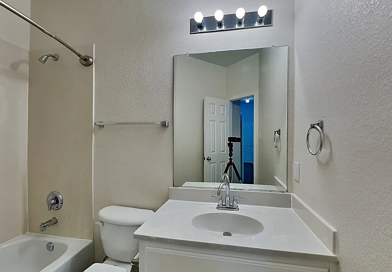 3404 Pilgrim Dr — Photo 16