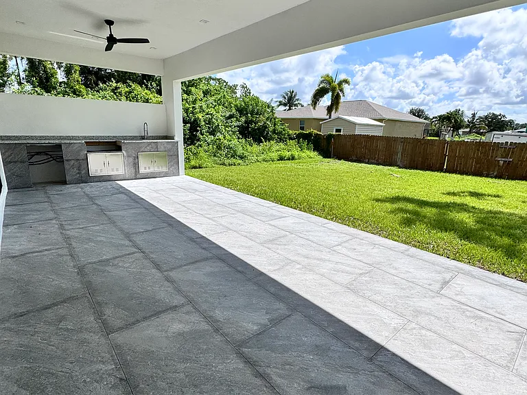 1022 Apple Ave — Photo 20