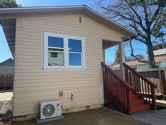 3rd image of 739 Alabama St #1/2