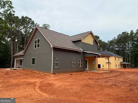 3rd image of 373 Laney Rd