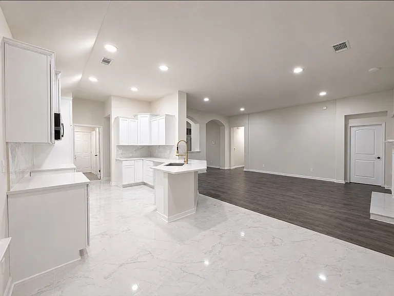 705 Evanwood Dr — Photo 29