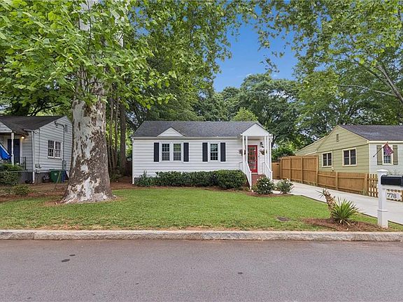 3rd image of 778 Brown Pl