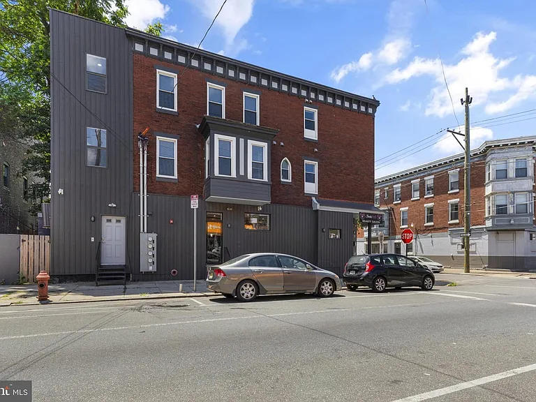 537 N 35th St #3 — Photo 18