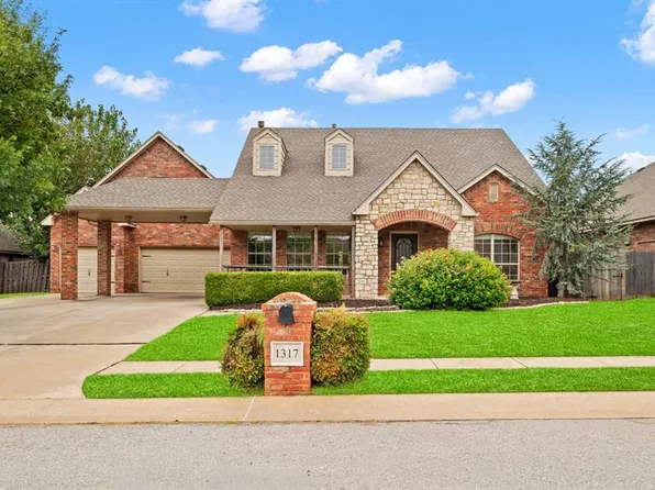 1317 Glen Cove Dr, Edmond, OK 73003