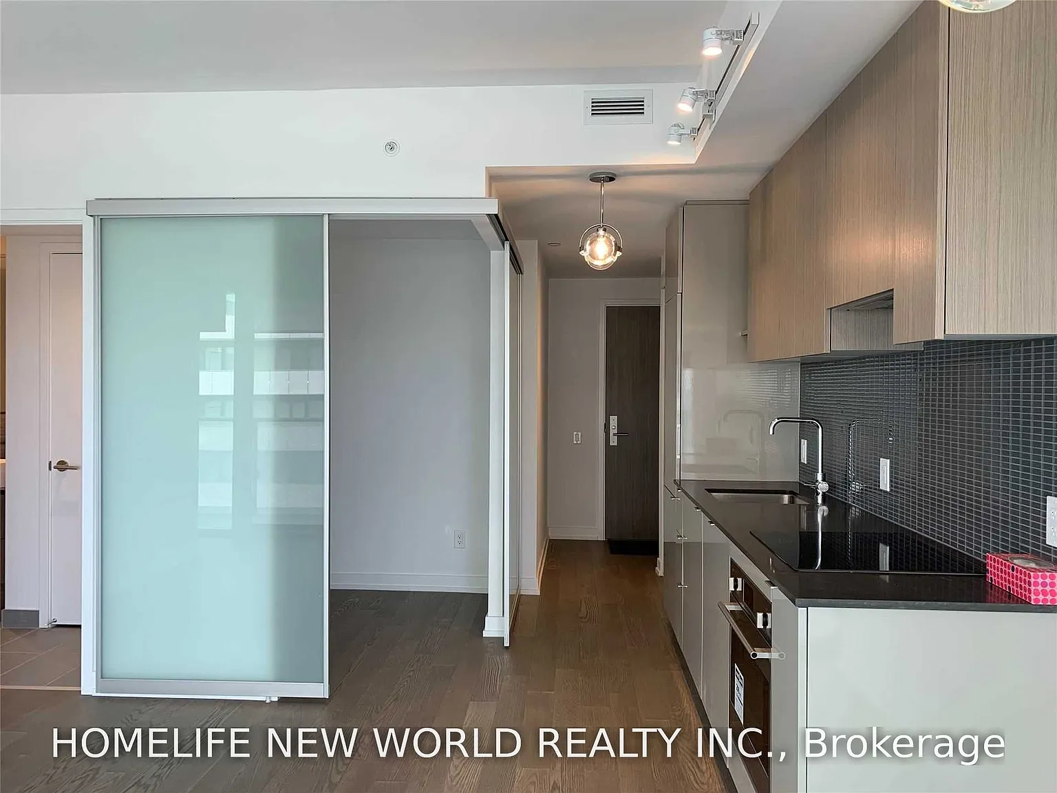 2 bed, $2,300 — Photo 4