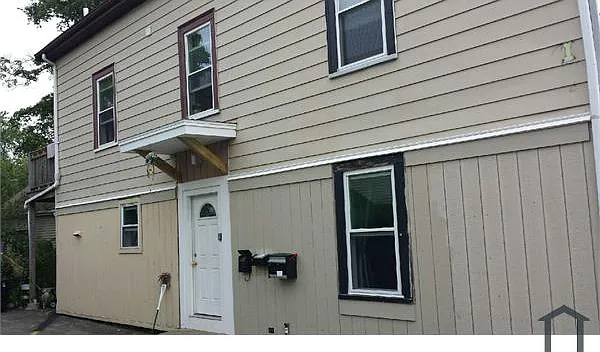 19 Nichols St #3 — Photo 6