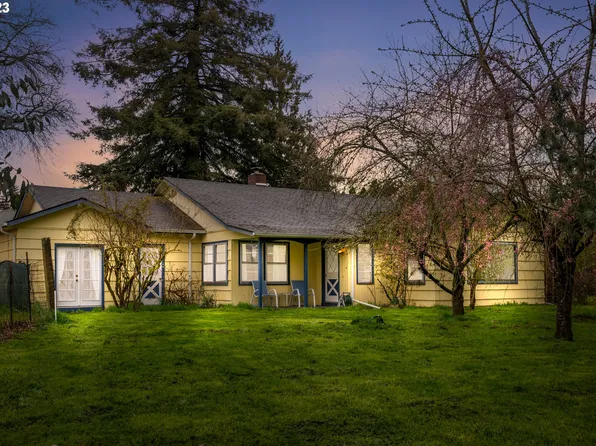 15200 NW Gillihan Rd, Portland, OR 97231