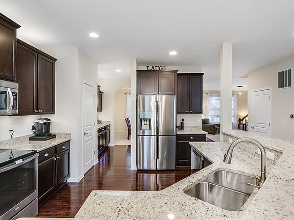 4th image of 4862 Catalina Dr