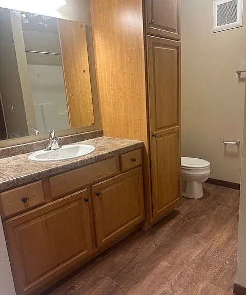 East Mason Apartment — Photo 4
