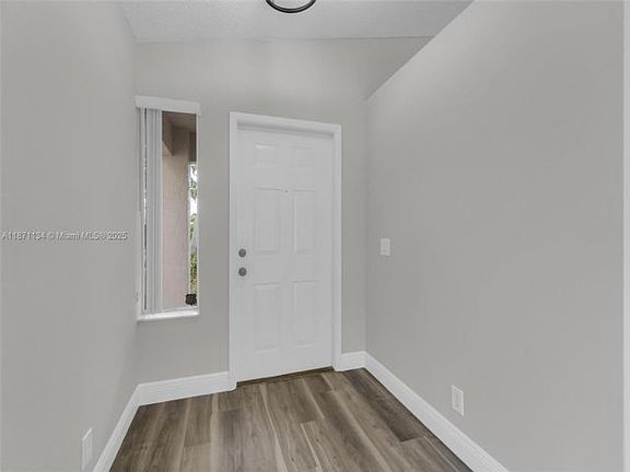 3rd image of 1592 Salerno Cir #1592