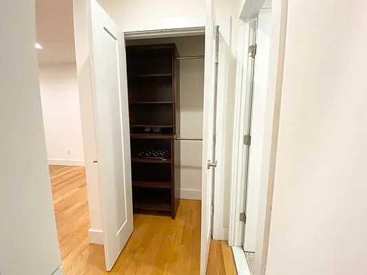 Rented by EastMount Realty LLC | media 17