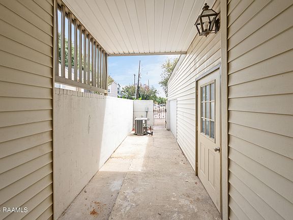 5th image of 100 Rue Chartres