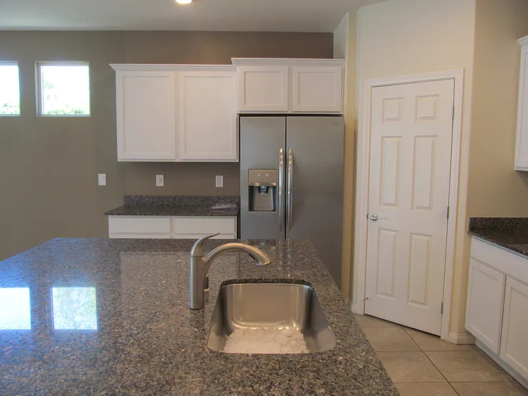2157 Rio Rancho Pointe Pl — Photo 6