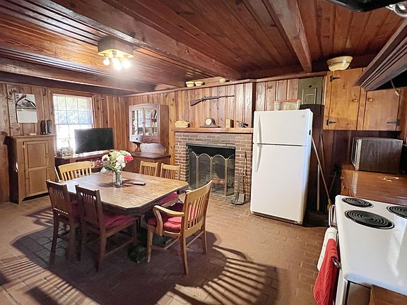 4th image of 14656 Atomic Rd