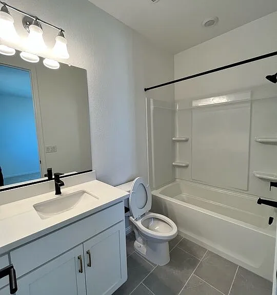 1605 Plumas Dr — Photo 10