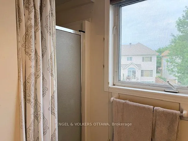 124 Landover Cres — Photo 26