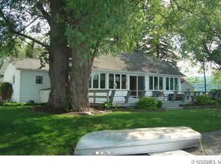 729B E Lake Rd, Penn Yan, NY 14527