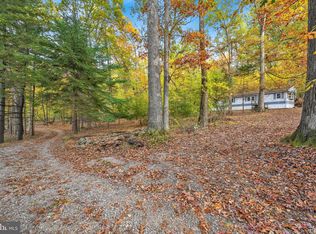 4918 Greenwood Ln, Spring Grove, PA 17362