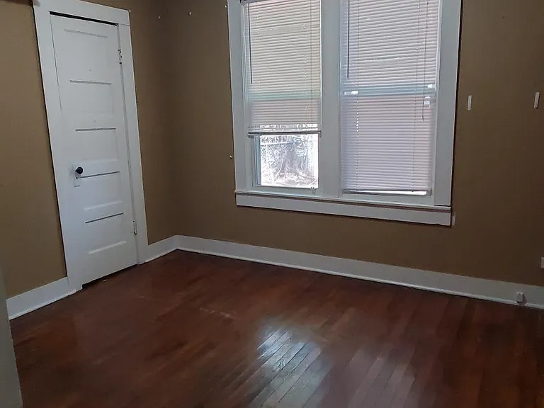 408 W Cass St — Photo 14