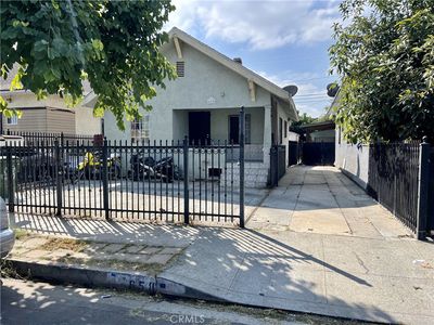 658 E 54th St, Los Angeles, CA, 90011
