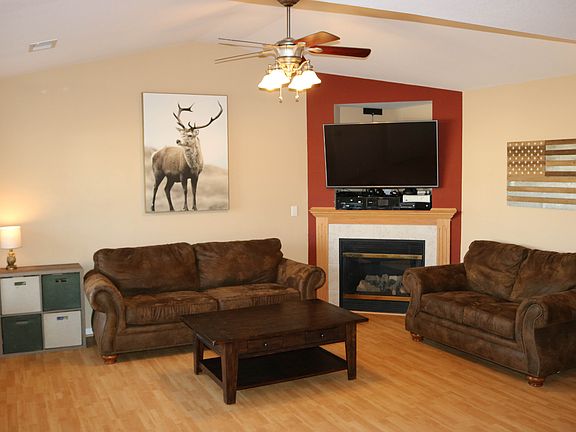 4th image of 2020 Joles Dr