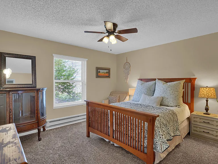 5825 Eggar Ct — Photo 18