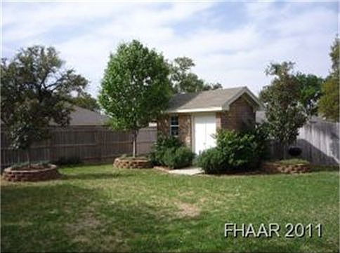 5th image of 412 Wrought Iron Dr