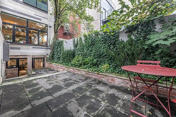 Rented by Rove Travel LLC | media 7