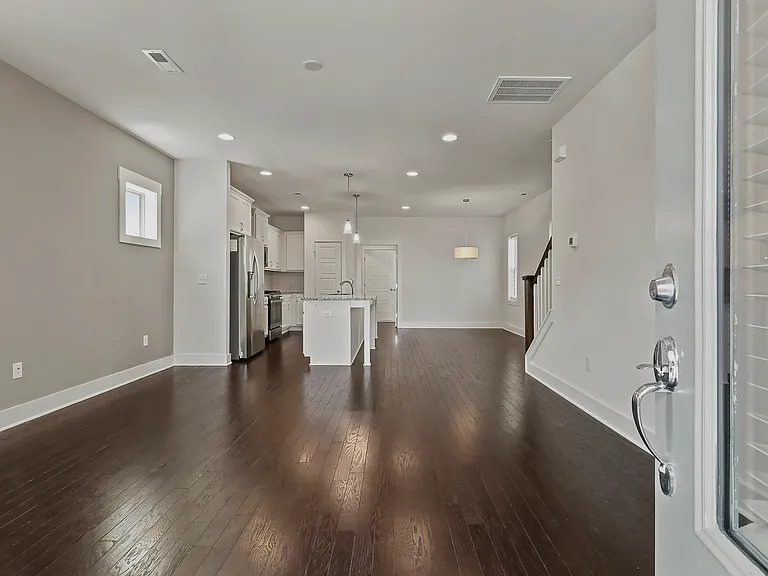 6260 Taylor Rd — Photo 9