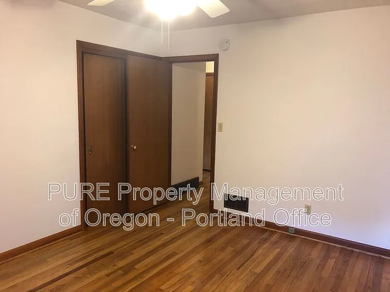 4725 SE Clinton St — Photo 12