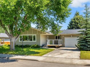 3324 SW Morley Cres NW, Calgary, AB T2M 4K9