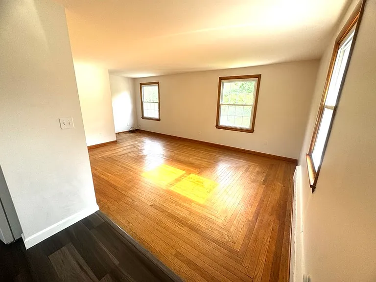 193 Canfield Dr #UP — Photo 2