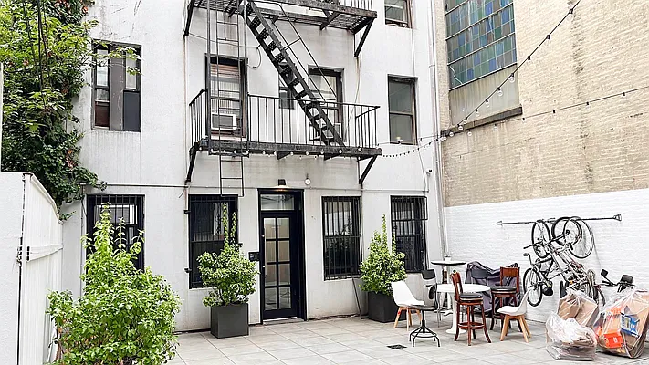 Rented by Bond New York | media 10
