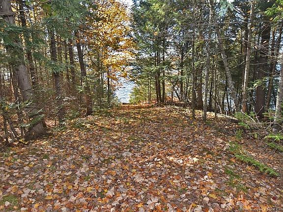 3rd image of 124 Headpond Ln