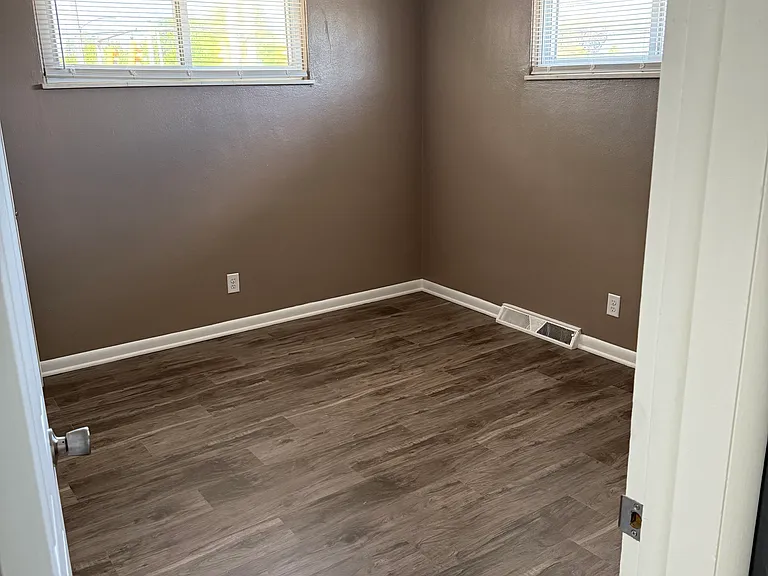 3951 Buell Ave #1/2 — Photo 8