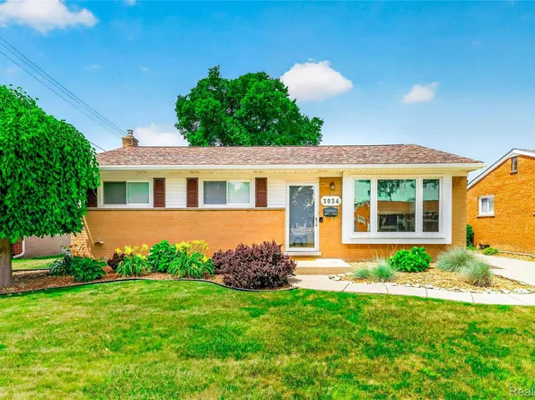 3034 Concord St, Trenton, MI 48183