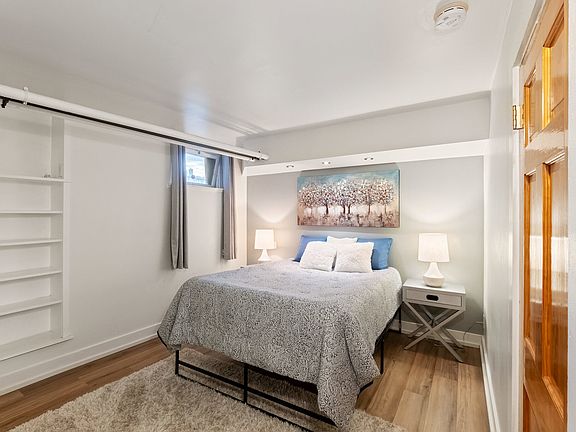 4th image of 1120 N Clarkson St APT 6