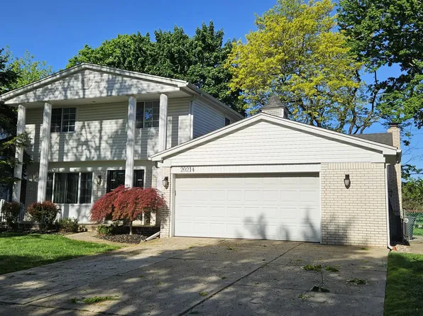 20214 Coachwood Rd, Riverview, MI 48193