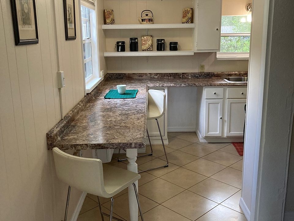 Bar area for eating or computer work.