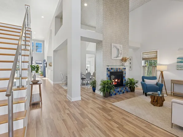 33 Tyler Dr, Riverhead, NY 11901