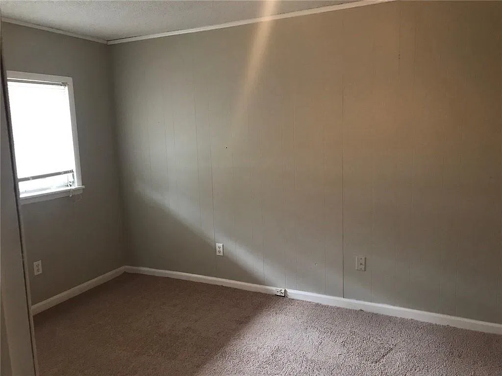4 bed, 2.0 bath, 1462 sqft, $1,250 — Photo 3