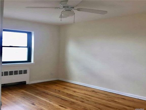 4th image of 7423 220th St