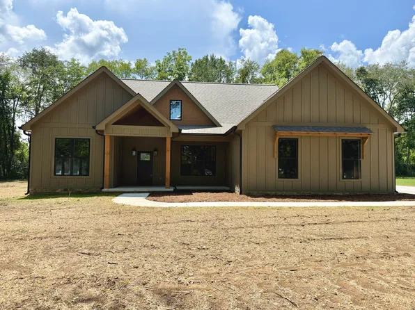 61 Britt Rd, Dunlap, TN 37327